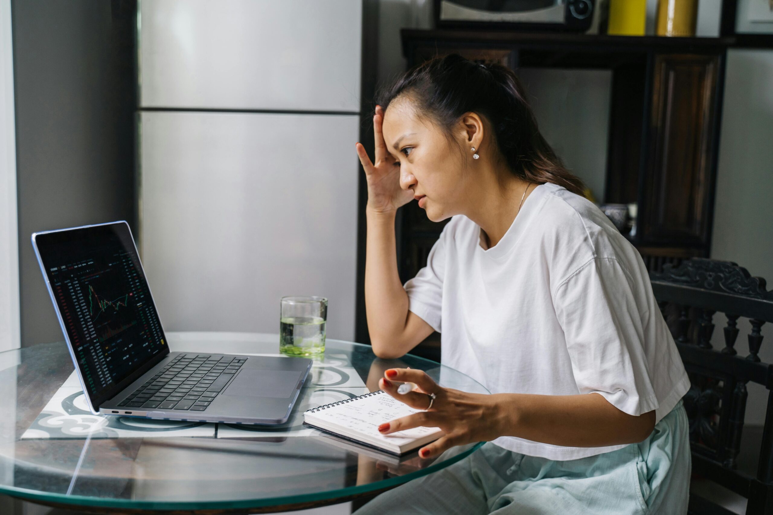 Navigating Business Disruptions: Lessons Learned from Surviving and Thriving in Times of Crisis